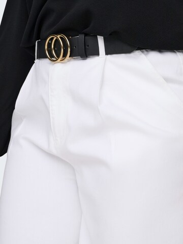 ONLY Carmakoma - Loosefit Pantalón plisado 'CARDAVINA' en blanco
