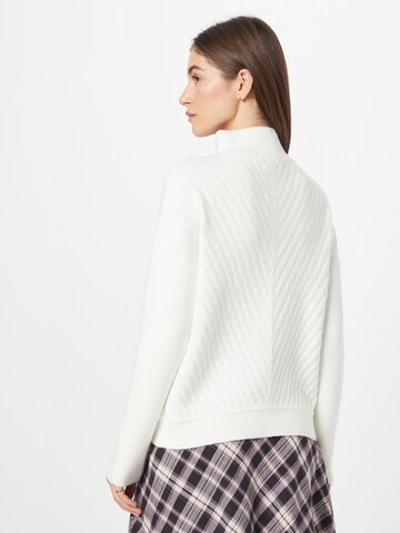 Pull-over COMMA en blanc