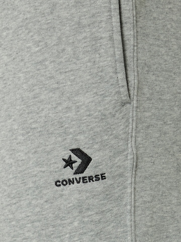 CONVERSE Tapered Παντελόνι σε γκρι