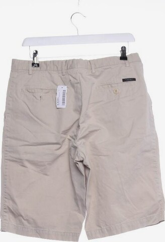 Canali Shorts in 34 in White