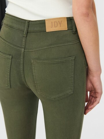 JDY Skinny Jeans in Green