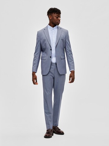 Coupe slim Pantalon à plis 'Liam' SELECTED HOMME en bleu