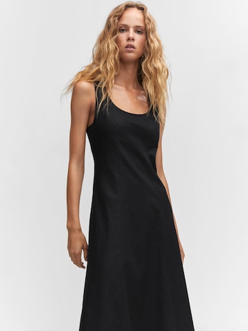 Robe 'Lucas' MANGO en noir : devant