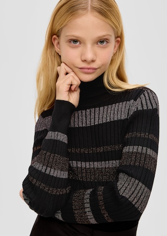 s.Oliver Sweater in Black