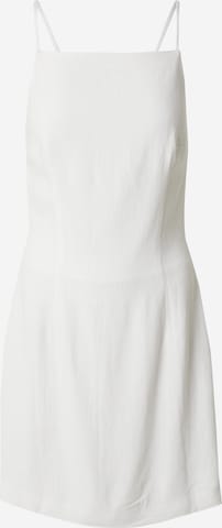 balts EDITED Kleita 'Warja': no priekšpuses