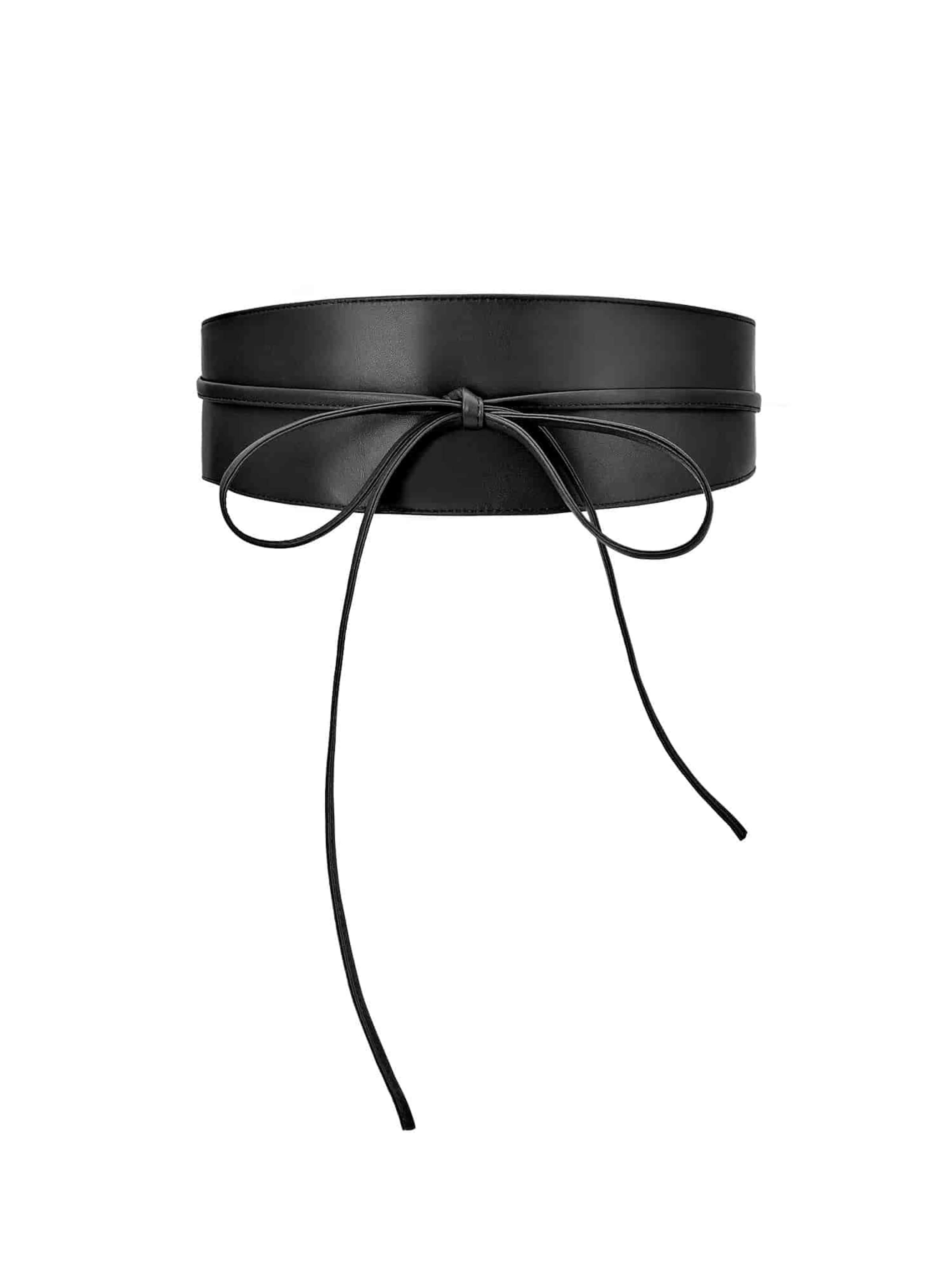 Victoria Hyde Bælte 'Karis' i sort: forside