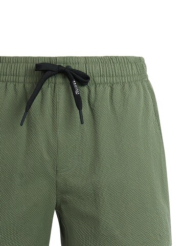 PROTEST Badeshorts 'Wytona' in Grün