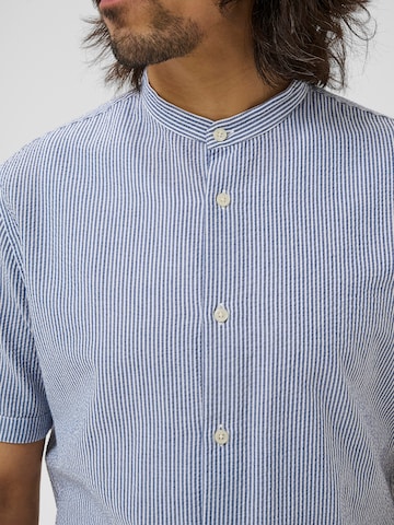 Matinique Средняя посадка Рубашка 'MATrostol' в Синий