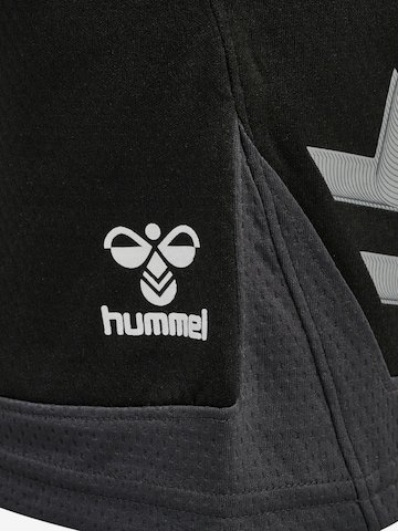 Hummel Regular Sportshorts in Schwarz