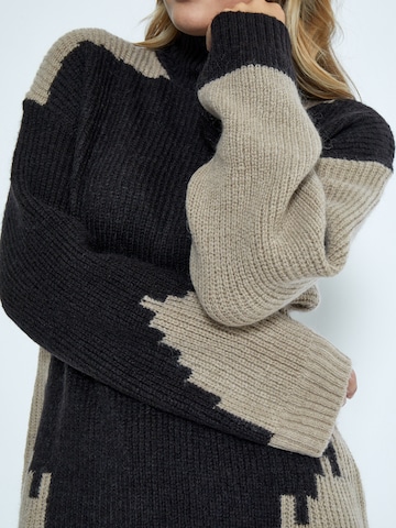 Pullover 'Laurina' di minus in nero