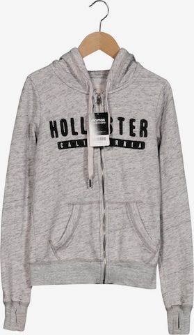 HOLLISTER Kapuzenpullover XS in Grau: Vorderseite