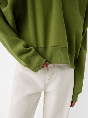 Sweat-shirt Bershka en vert
