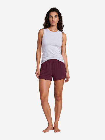 TRIUMPH Regular Broek ' Red Label Amourette ' in Rood: voorkant