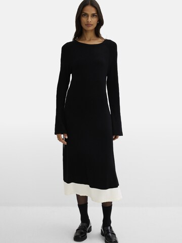 Robes en maille bonprix en noir : devant