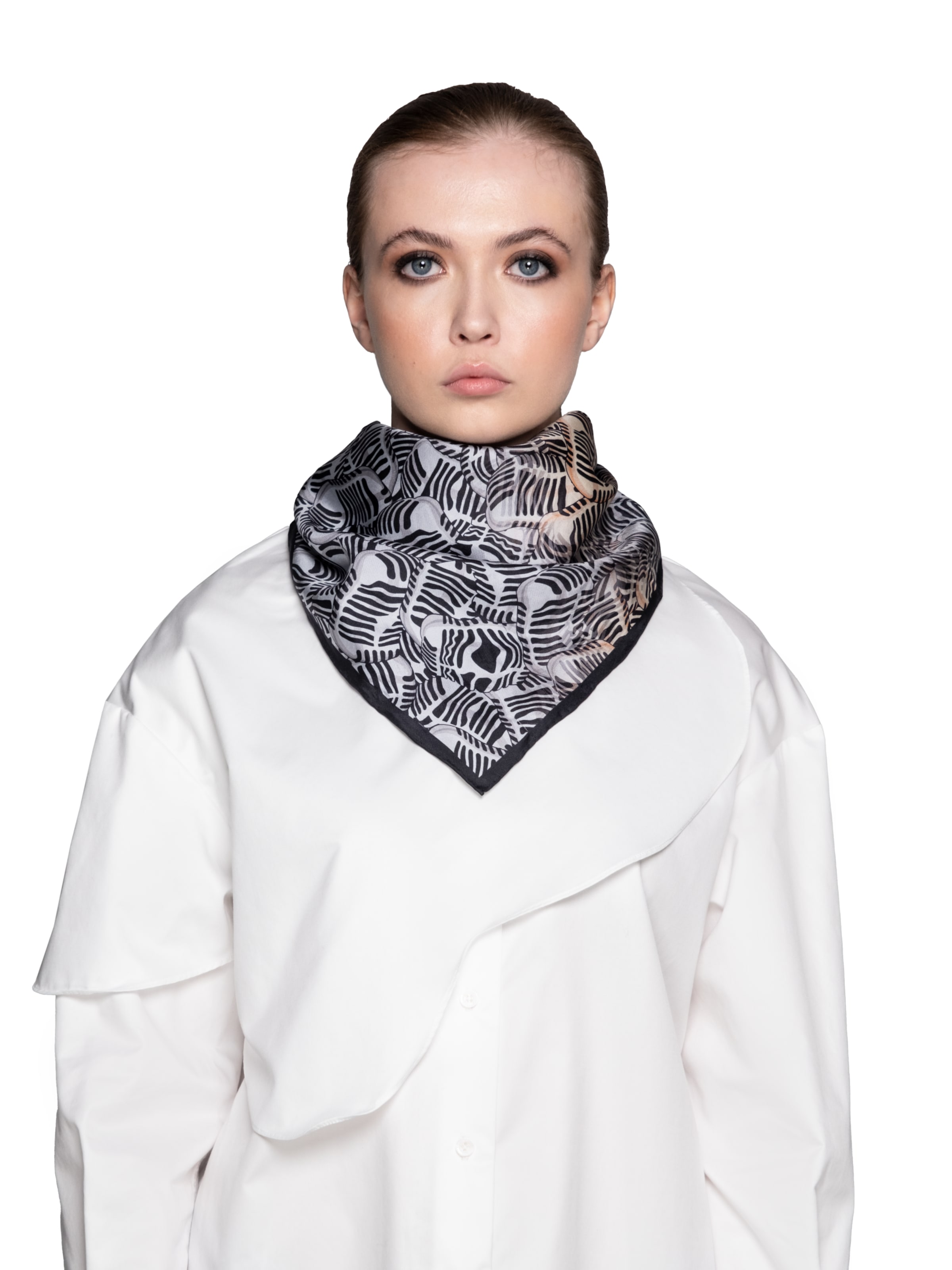 EMBLEMM Sjaal in Grijs