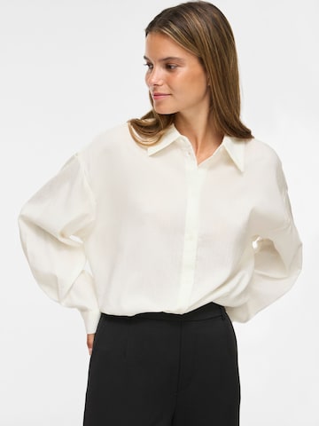 Chemisier 'VICarlota' VILA en blanc