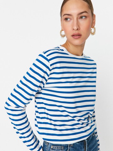 Maglietta di Trendyol in blu