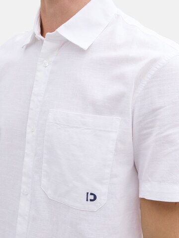 Coupe regular Chemise TOM TAILOR DENIM en blanc