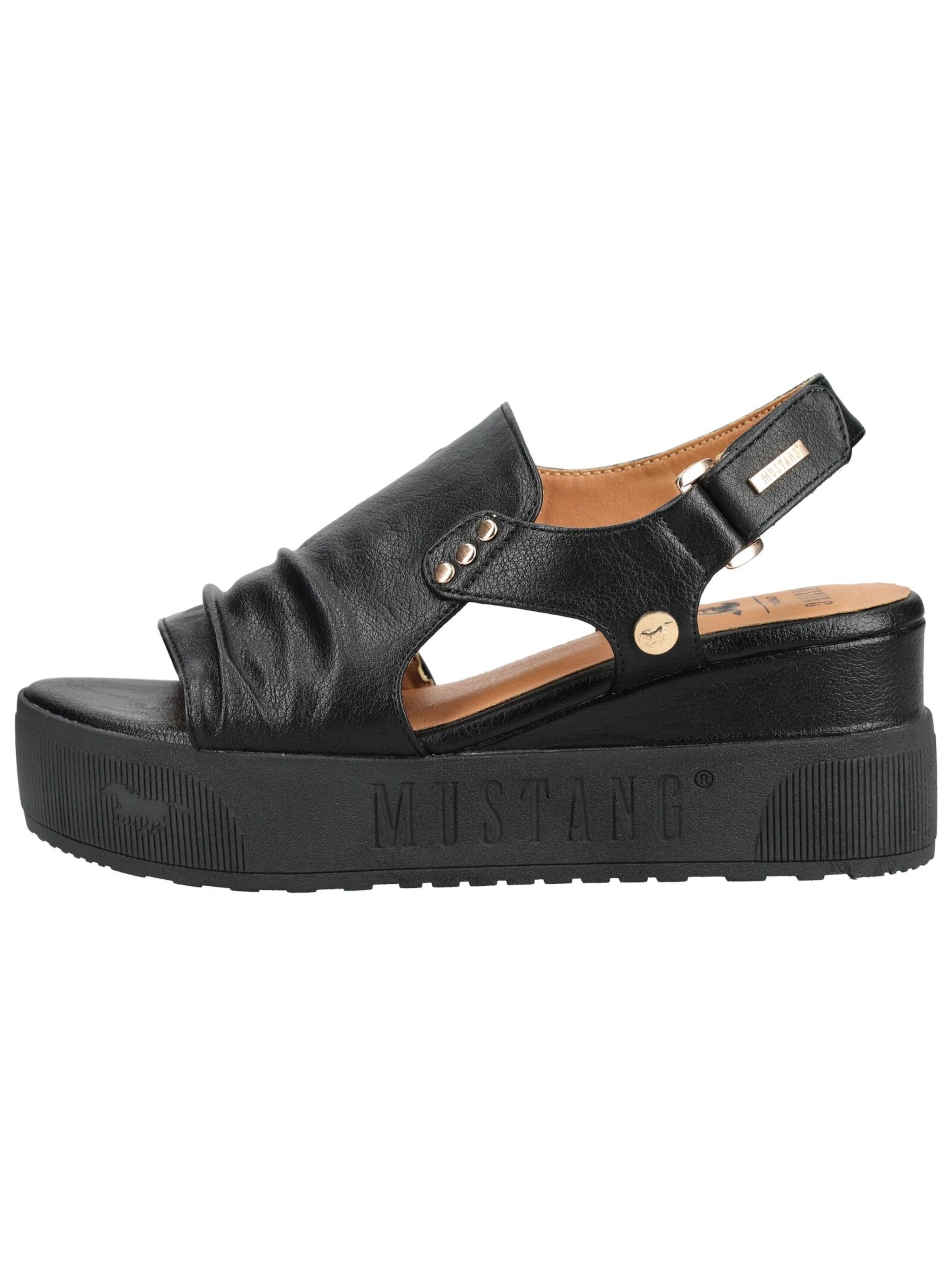 Sandalo di MUSTANG in nero
