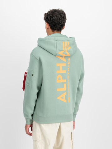 ALPHA INDUSTRIES Sweatshirt in Grün