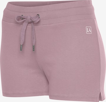 LASCANA ACTIVE Slimfit Shorts in Pink