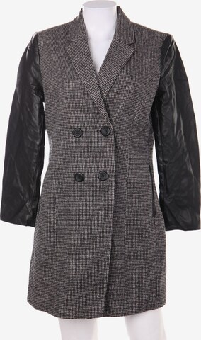 Orsay Jacket & Coat in L in Black: front