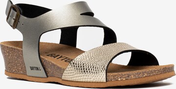 Bayton Sandalen met riem 'Reus' in Goud