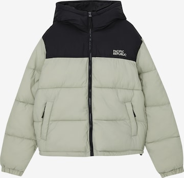 Pull&Bear Between-Season Jacket in Green: front