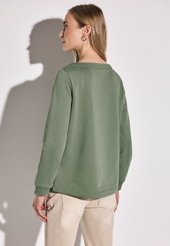 STREET ONE Sweatshirt in Grün