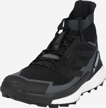 ADIDAS TERREX - Botas 'Free Hiker 2.0' en negro: frente