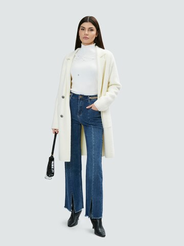 Manteau mi-saison 'Fluffy' Influencer en blanc