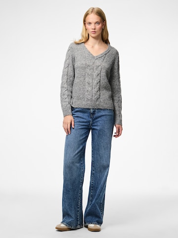 PIECES - Jersey 'PCNINA' en gris