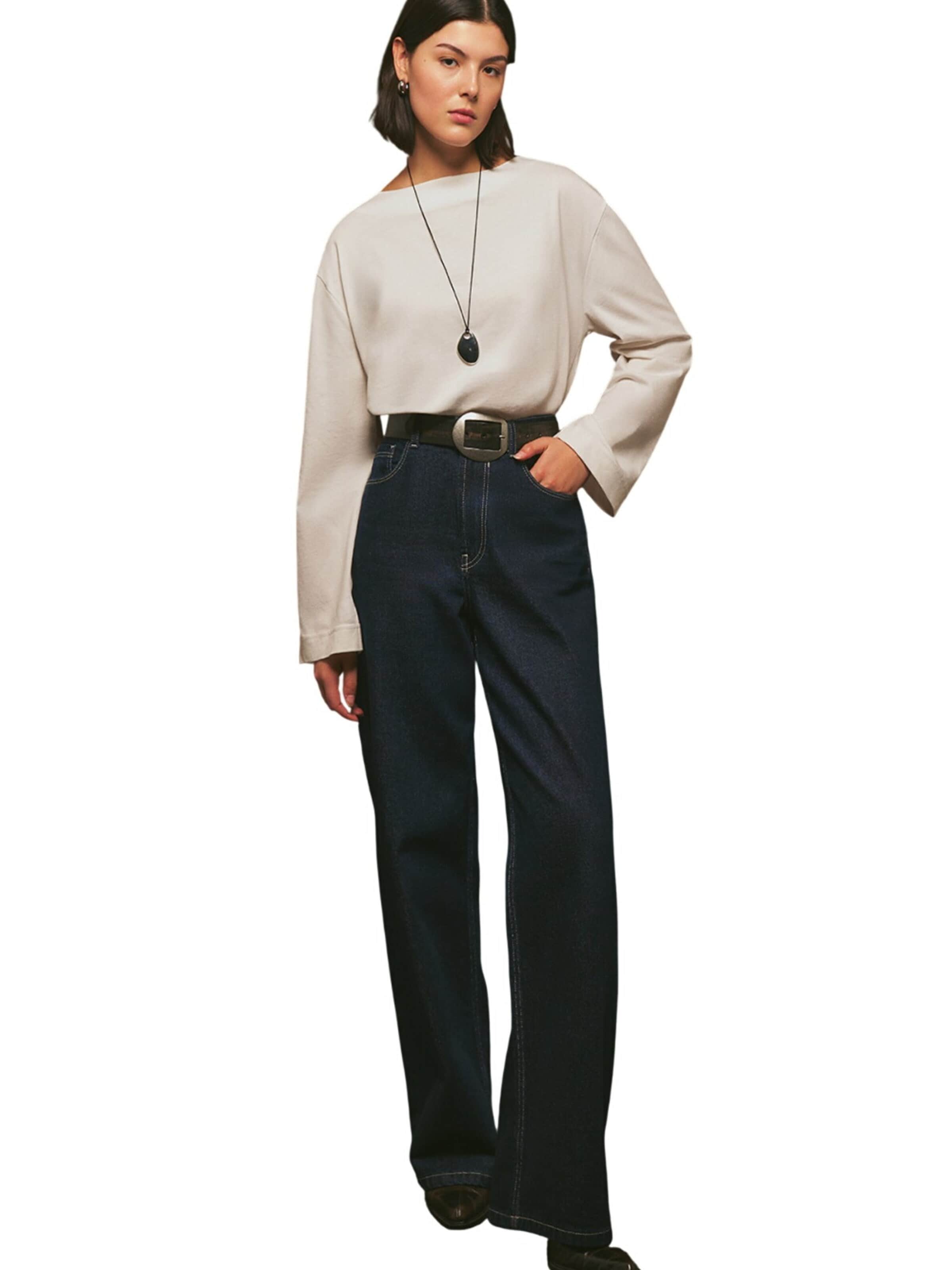MANUKA Regular Trousers in Blue
