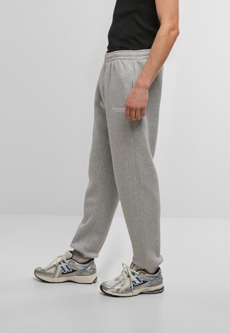 Effilé Pantalon Bruno Banani en gris
