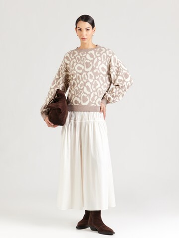 VILA - Jersey 'VITip' en marrón