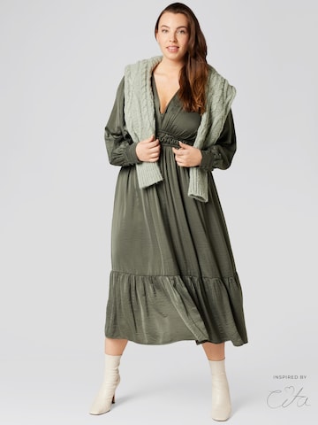 Rochie 'Regina' de la Guido Maria Kretschmer Curvy pe verde