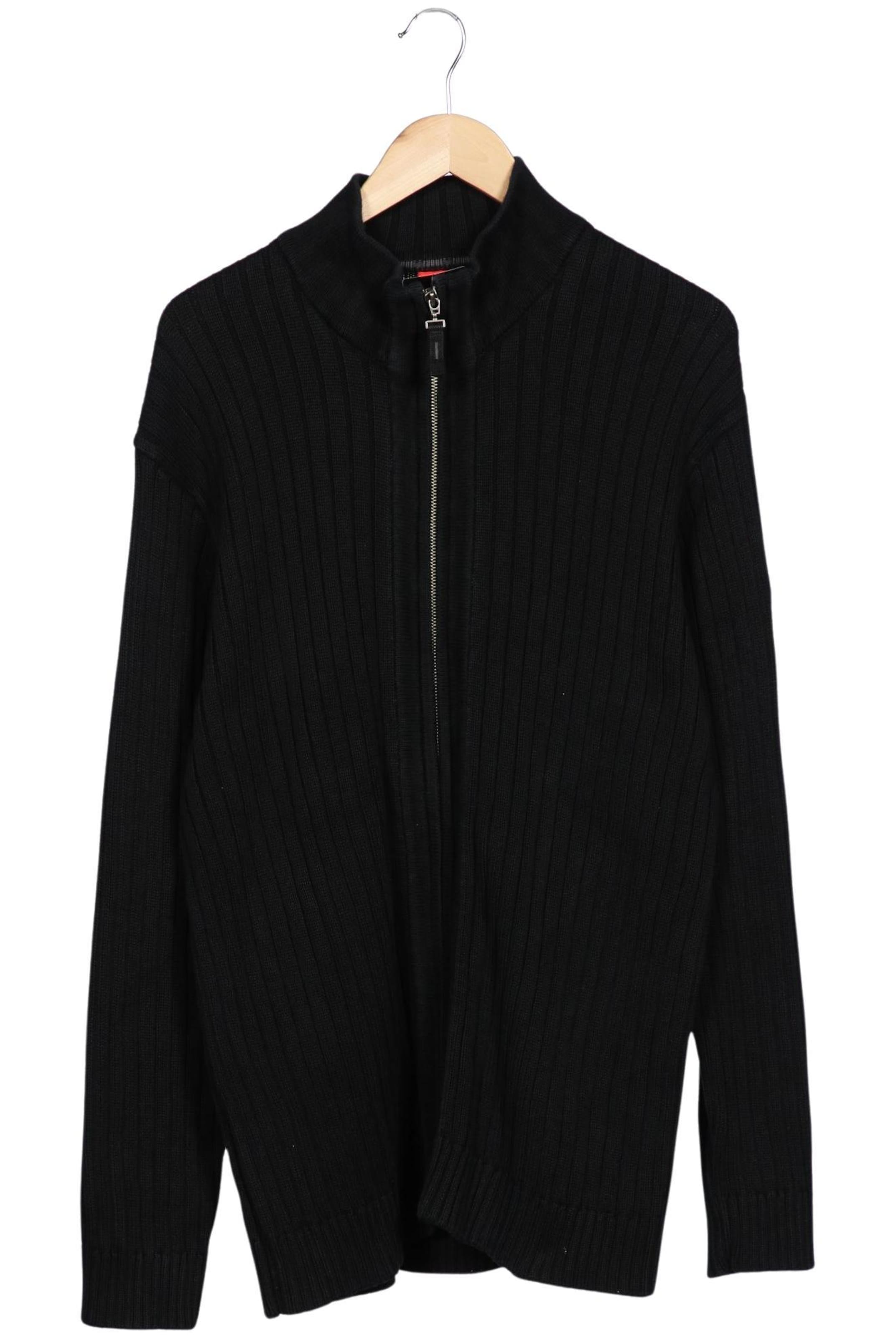 s.Oliver Strickjacke XXL in Schwarz: Vorderseite