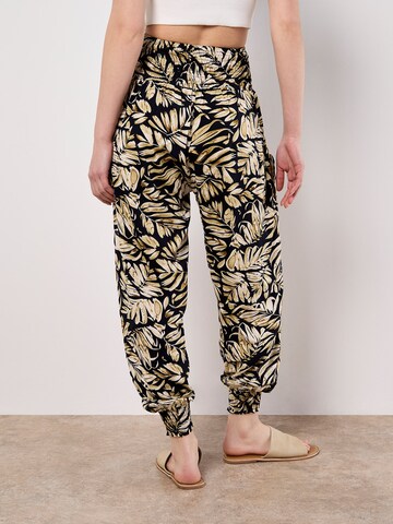 Apricot Loose fit Pants ' ' in Blue