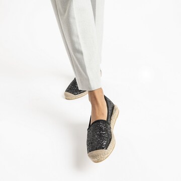 Vidorreta Espadrilles 'Pitiusa' in Black: front