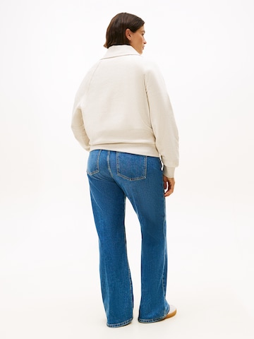 Tommy Hilfiger Curve Sweatshirt 'CLASSIC' in Beige