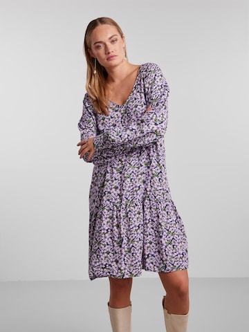 Robe 'Alma' PIECES en violet : devant