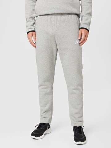 Nike Sportswear - regular Pantalón 'CLUB FLEECE' en gris: frente