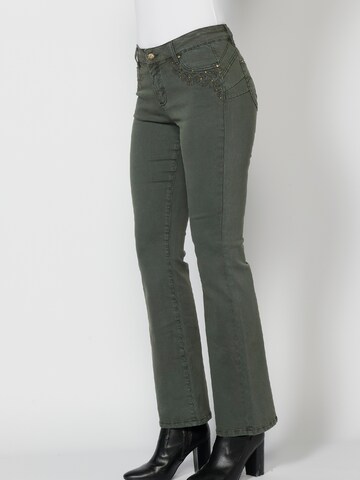 KOROSHI Bootcut Jeans in Groen