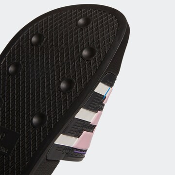 ADIDAS ORIGINALS - Sapato de praia/banho 'Pride' em preto