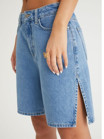 millane Regular Shorts 'Liv' in Blau