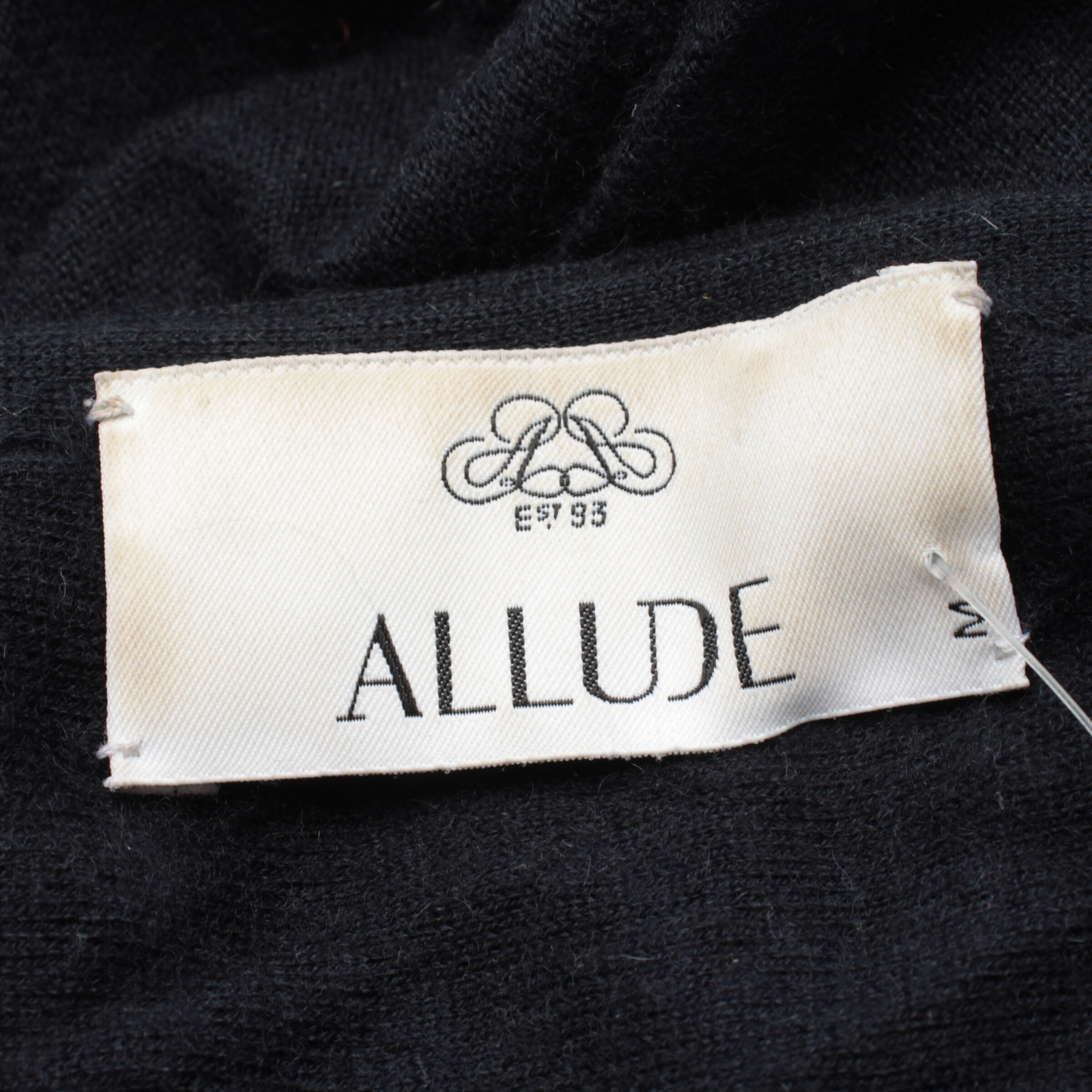 Allude Sweater & Cardigan in M in Blue