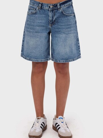 IT'S BASIC Baggy Jeans 'ELASTICATED BAGGY DENIM SHORT' in Blauw