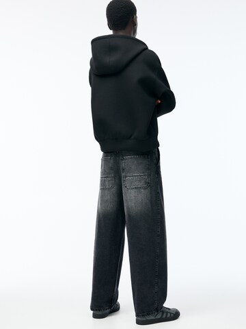 Pull&Bear Loosefit Jeans in Zwart