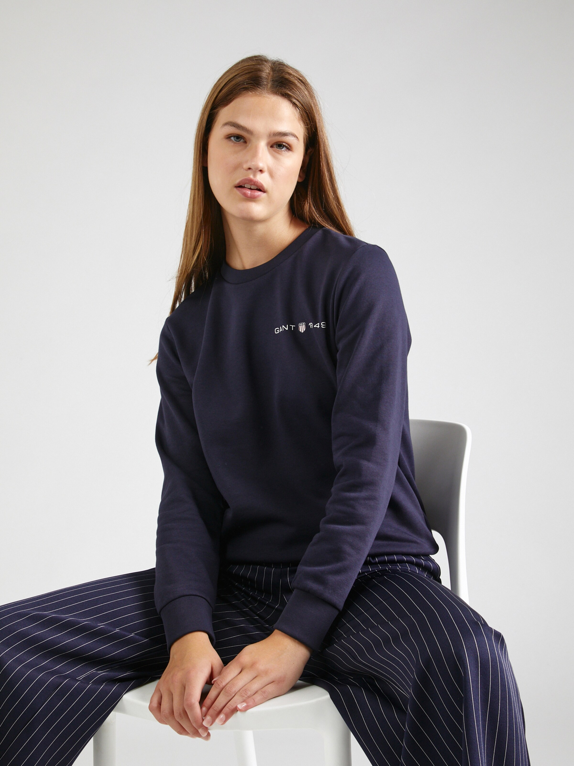 GANT Sweatshirt in Dark Blue ABOUT YOU