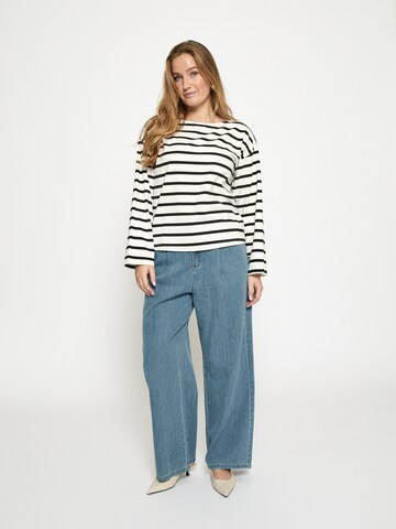 Top 'Nayala' di Peppercorn in nero